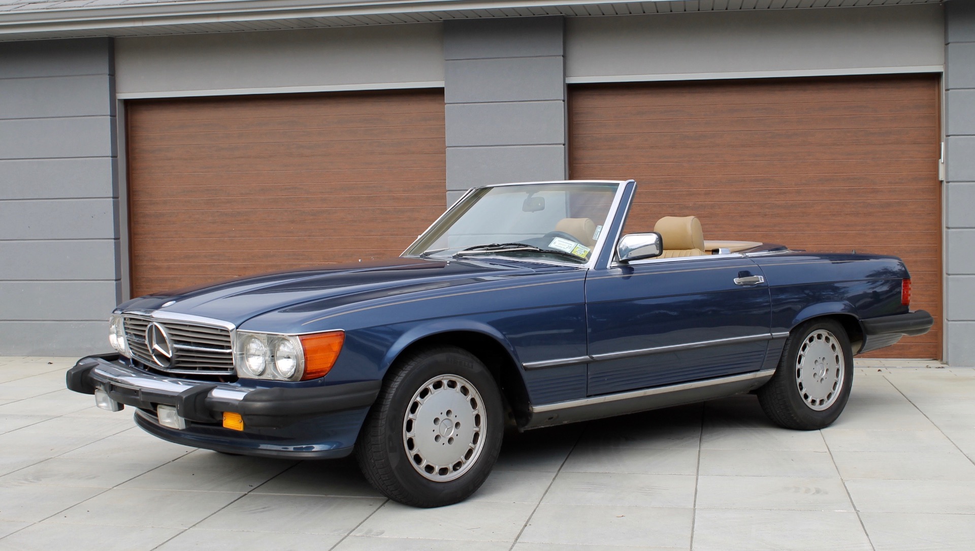 Used 19 Mercedes Benz 560sl 560 Sl For Sale 19 900 Legend Leasing Stock 41