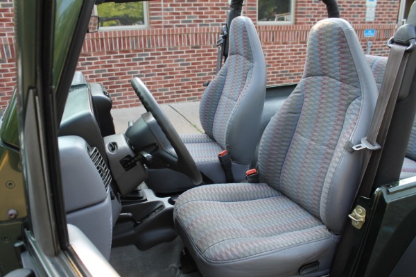 Used-1998-Jeep-Wrangler-Sport