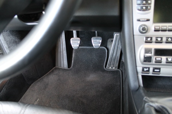 Used-2005-Porsche-911-Carrera