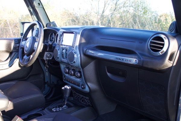 Used-2014-Jeep-Wrangler-Unlimited-Sahara