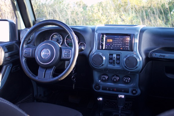 Used-2014-Jeep-Wrangler-Unlimited-Sahara