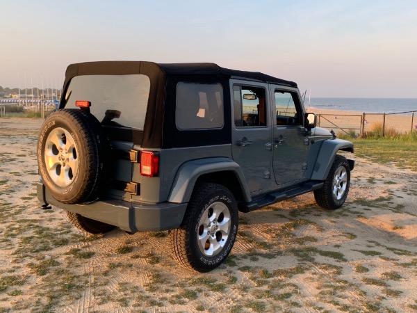 Used-2014-Jeep-Wrangler-Unlimited-Sahara