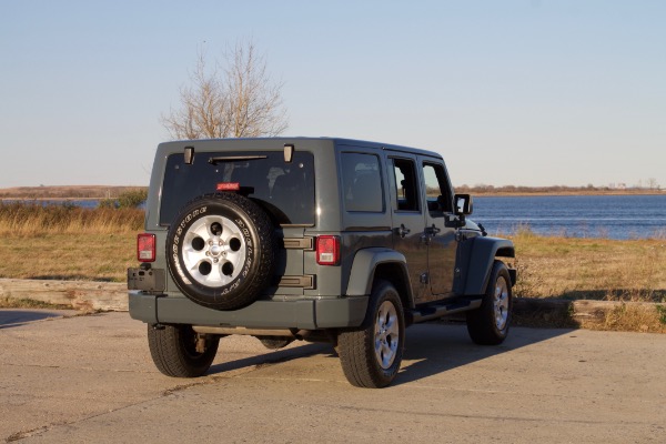 Used-2014-Jeep-Wrangler-Unlimited-Sahara