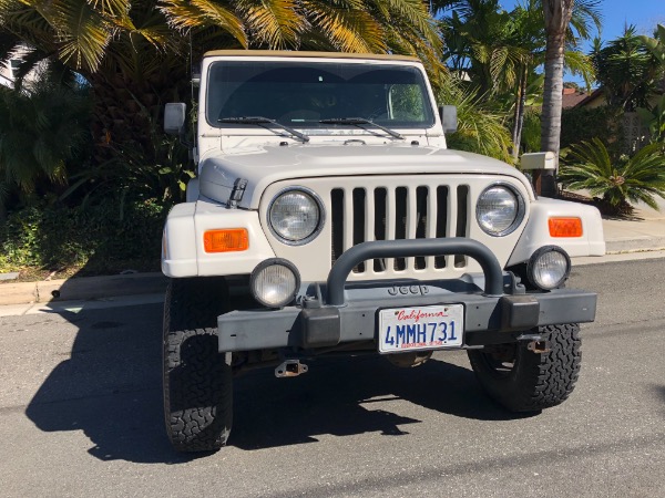 Used-2000-Jeep-Wrangler-Sahara