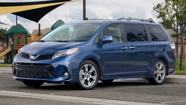 New-2019-Toyota-Sienna-xle