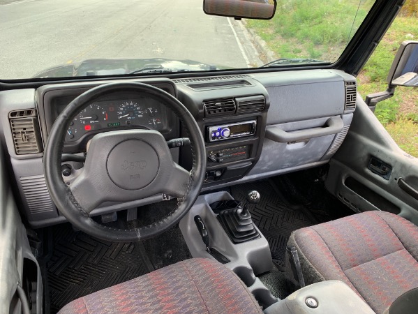 Used-1998-Jeep-Wrangler-Sport-Sport