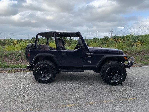 Used-1998-Jeep-Wrangler-Sport-Sport