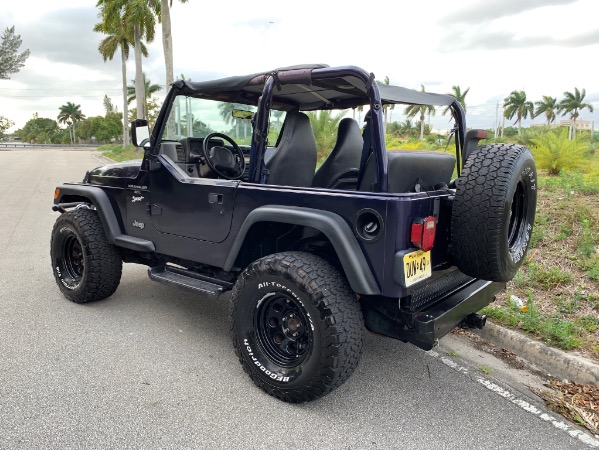 Used-1998-Jeep-Wrangler-Sport-Sport