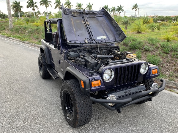 Used-1998-Jeep-Wrangler-Sport-Sport