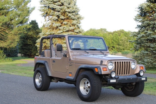 Used-1999-Jeep-Wrangler-Sport-Sport