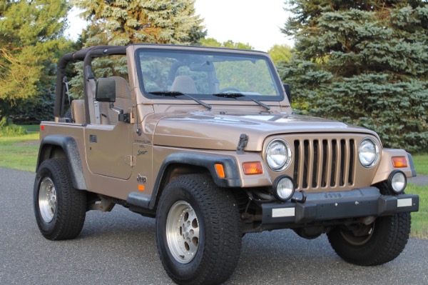 Used-1999-Jeep-Wrangler-Sport-Sport