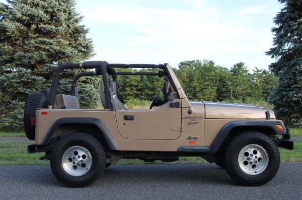 Used-1999-Jeep-Wrangler-Sport-Sport