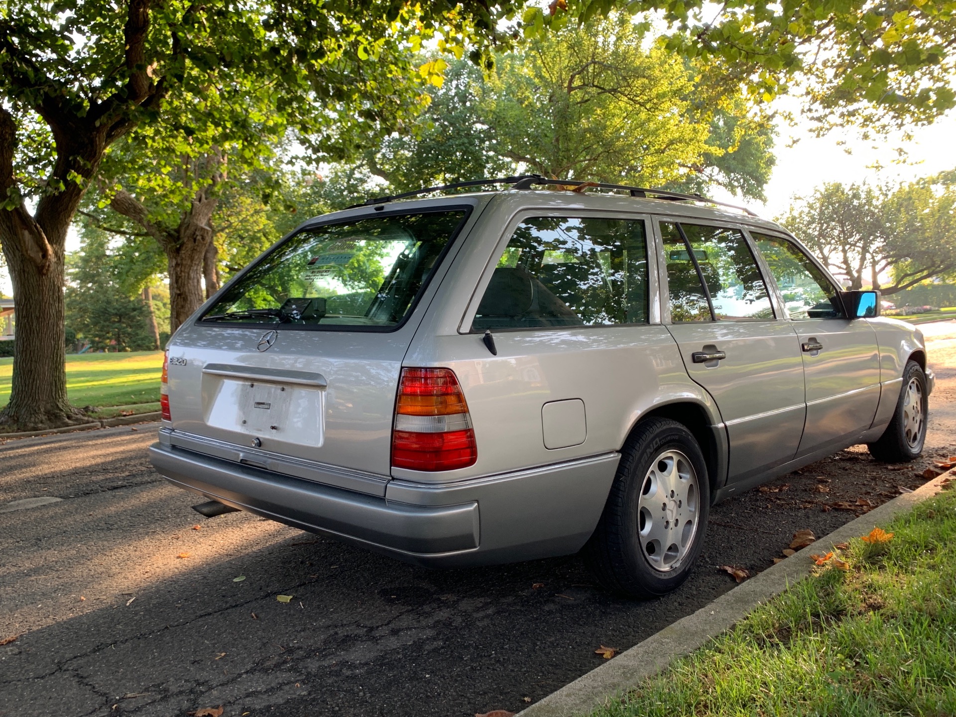 Used 1995 Mercedes-Benz E-Class E 320 For Sale ($6,900) | Legend