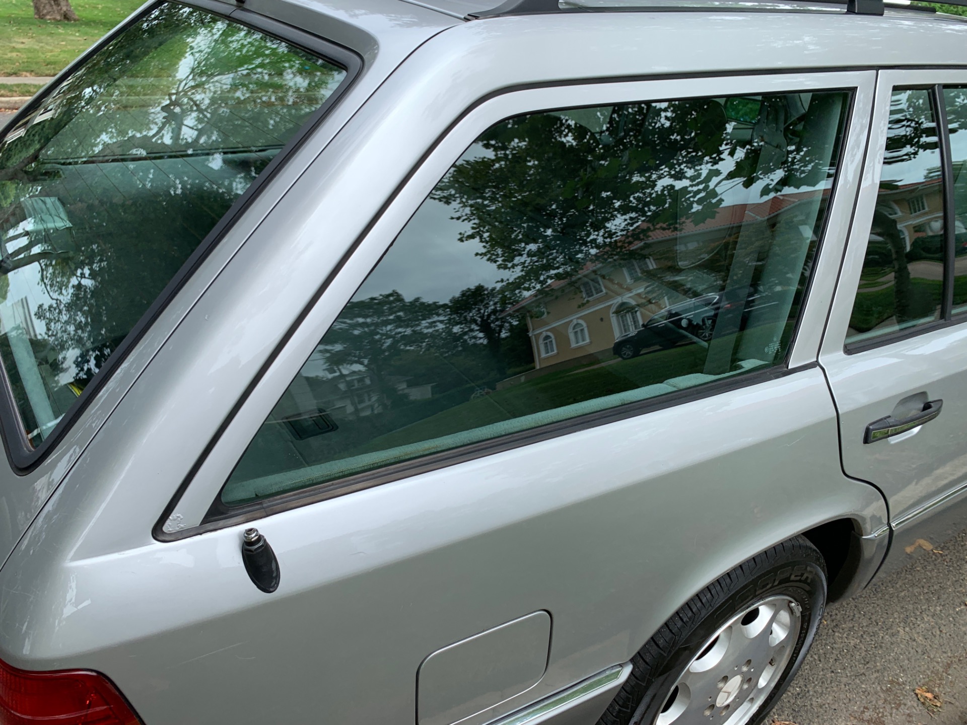 Used 1995 Mercedes-Benz E-Class E 320 For Sale ($6,900) | Legend