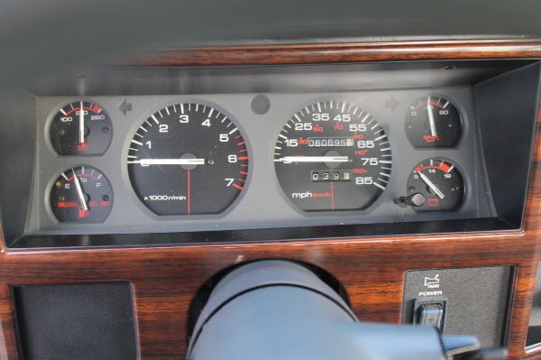 Used-1991-Jeep-Comanche-Pioneer