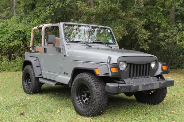 Used-1998-Jeep-Wrangler-Sahara
