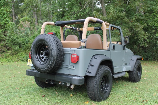 Used-1998-Jeep-Wrangler-Sahara