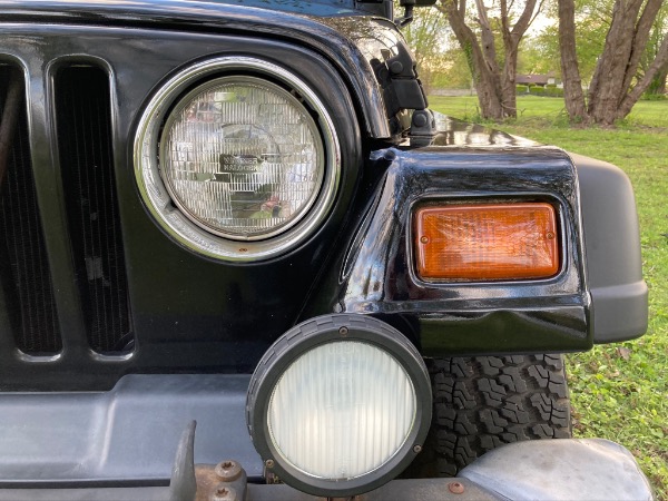 Used-1997-Jeep-Wrangler-Sport-Sport