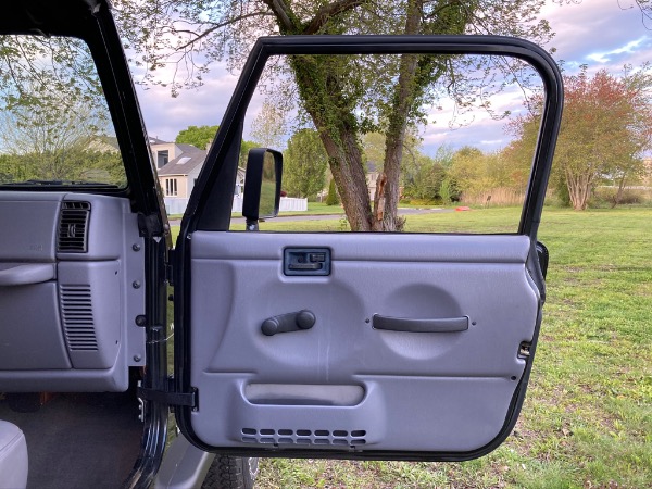 Used-1997-Jeep-Wrangler-Sport-Sport