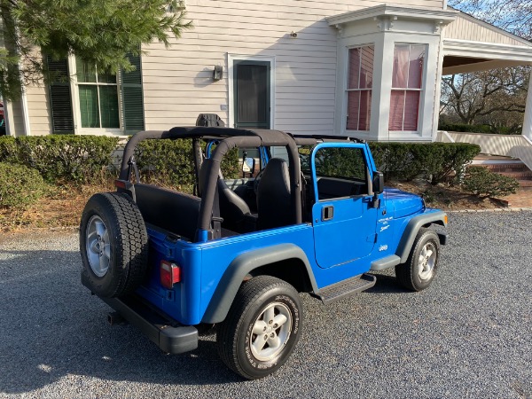 Used-1999-Jeep-Wrangler-Sport-Sport