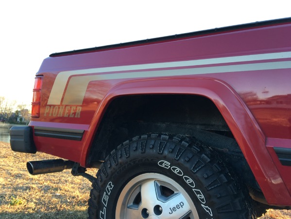 Used-1989-Jeep-Comanche-Pioneer