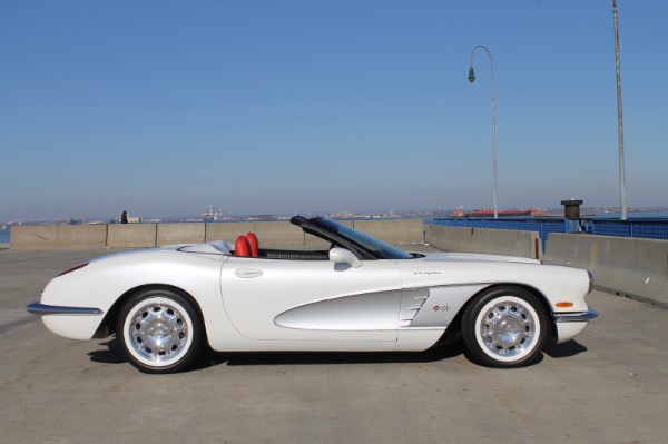 Used-1958-Chevrolet-Corvette-CRC-Retrovette-Retrovette-built-by-Classic-Reflection-Coachworks