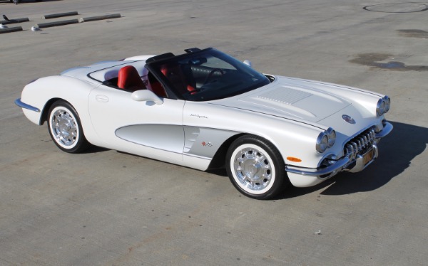 Used-1958-Chevrolet-Corvette-CRC-Retrovette-Retrovette-built-by-Classic-Reflection-Coachworks