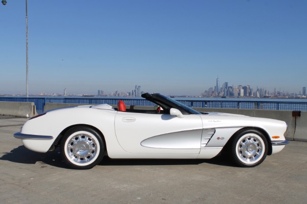 Used-1958-Chevrolet-Corvette-CRC-Retrovette-Retrovette-built-by-Classic-Reflection-Coachworks