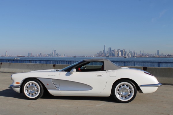 Used-1958-Chevrolet-Corvette-CRC-Retrovette-Retrovette-built-by-Classic-Reflection-Coachworks