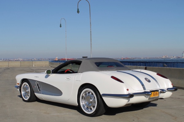 Used-1958-Chevrolet-Corvette-CRC-Retrovette-Retrovette-built-by-Classic-Reflection-Coachworks