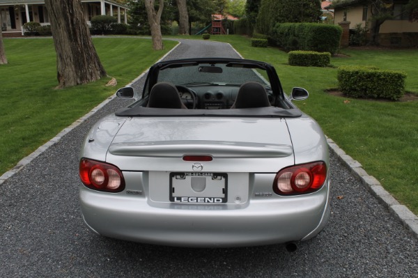 Used-2003-Mazda-MX-5-Miata-SE