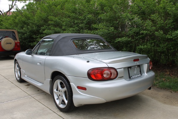 Used-2003-Mazda-MX-5-Miata-SE