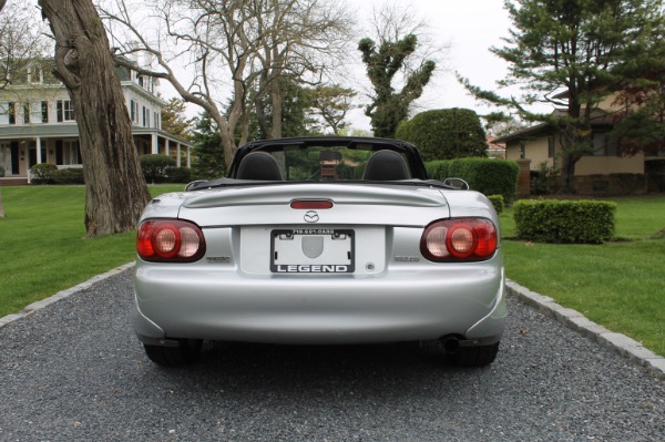 Used-2003-Mazda-MX-5-Miata-SE