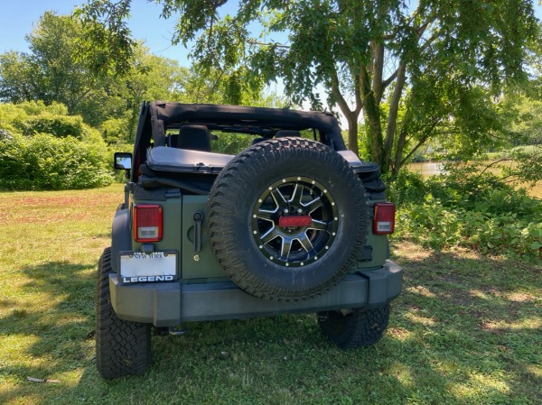 Used-2012-Jeep-Wrangler-Unlimited-Sport