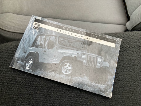 Used-1995-Jeep-Wrangler-Splash-Edition-SE