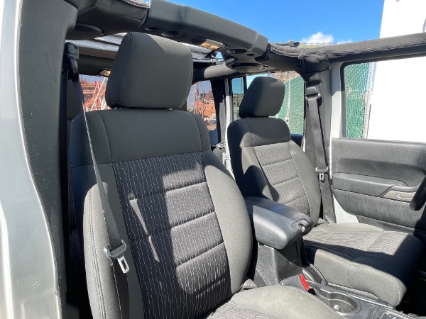 Used-2012-Jeep-Wrangler-Unlimited-Sport