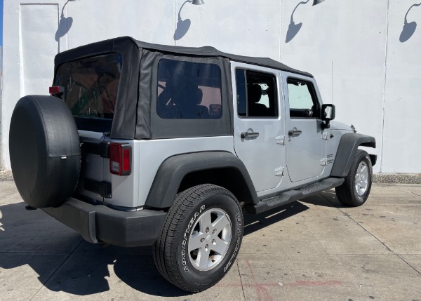 Used-2012-Jeep-Wrangler-Unlimited-Sport