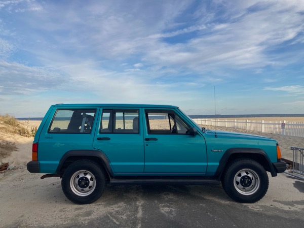 Used-1996-Jeep-Cherokee-SE