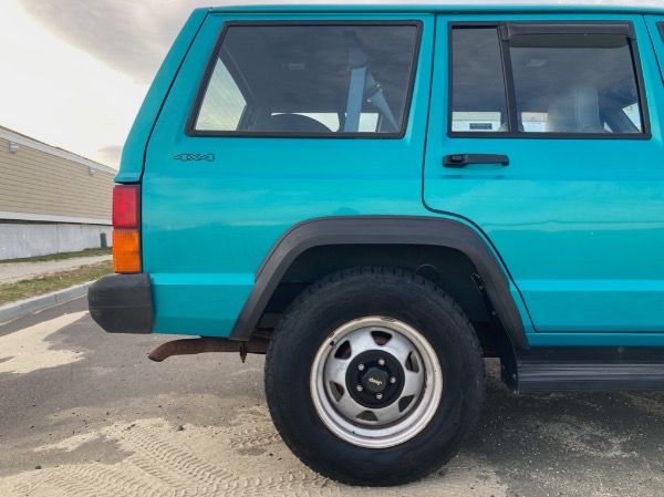 Used-1996-Jeep-Cherokee-SE