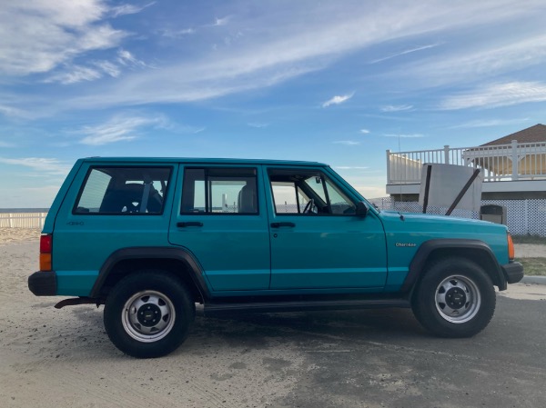 Used-1996-Jeep-Cherokee-SE