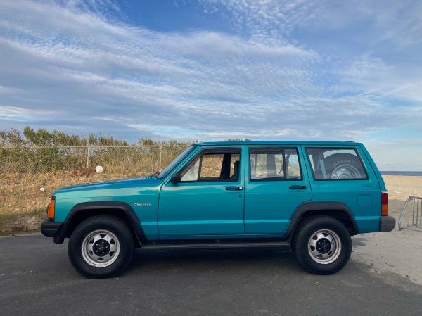 Used-1996-Jeep-Cherokee-SE