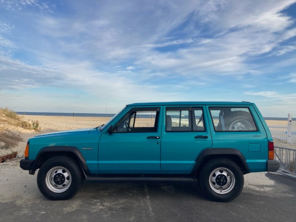 Used-1996-Jeep-Cherokee-SE