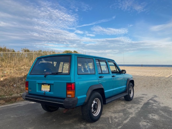 Used-1996-Jeep-Cherokee-SE