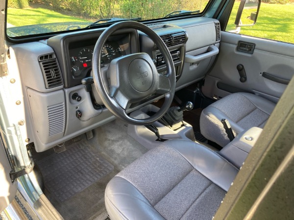 Used-1998-Jeep-Wrangler-Sport