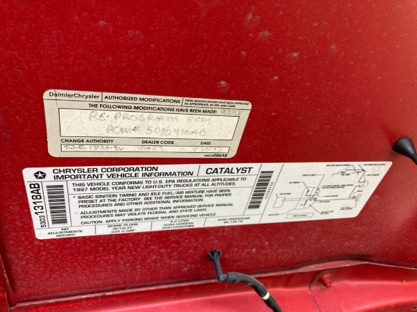 Used-1997-Jeep-Wrangler-Sport