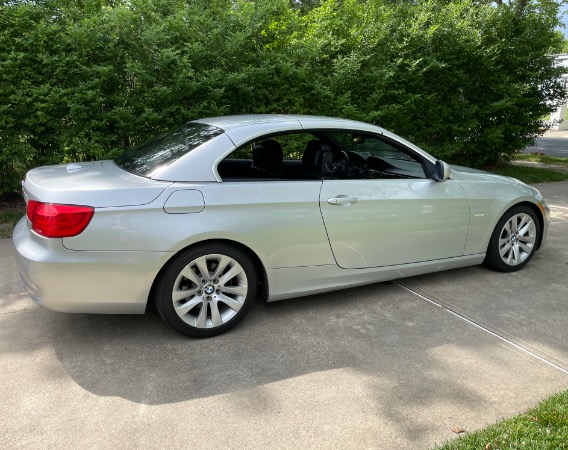 Used-2011-BMW-328i-Convertible-328i