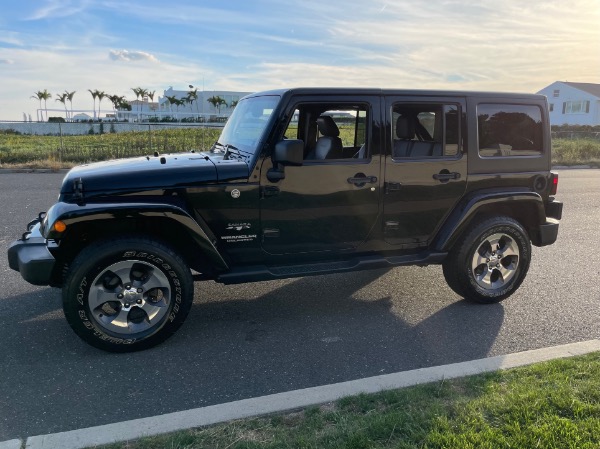 Used-2017-Jeep-Wrangler-Unlimited-Sahara-Sahara