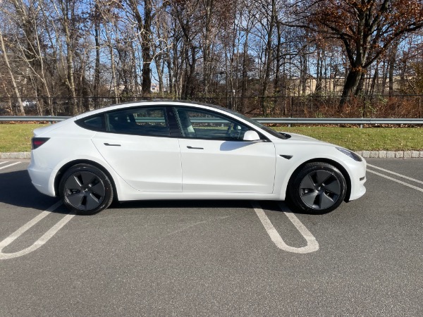 Used-2022-Tesla-Model-3-STANDARD-RANGE-PLUS
