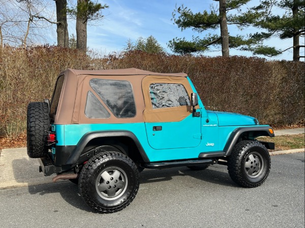 Used-1997-Jeep-Wrangler-SE