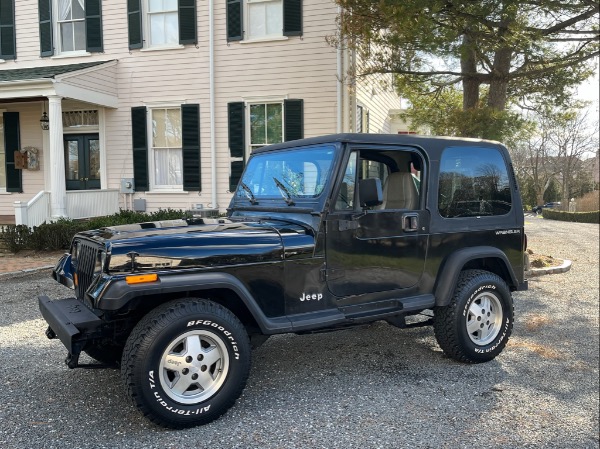 Used-1995-Jeep-Wrangler-YJ-SE